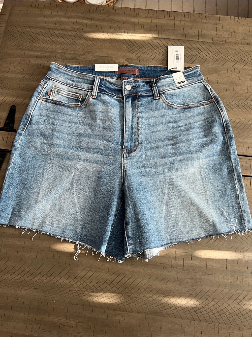 Judy Blue Light Blue Frayed Hem Denim Shorts. 1XL. NWT.